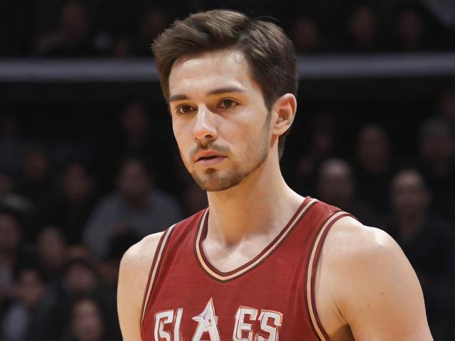 开云体育_ NBA全明星赛的回顾：明星球员的巅峰对决，nba全明星开幕式视频