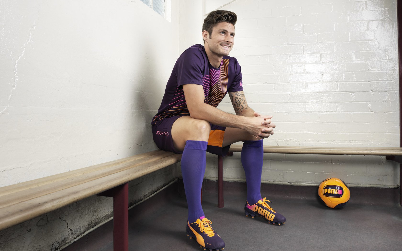 【高科技助攻】追踪球速和轨迹的现代手段为裁判加码，追踪裁判制裁方法原则