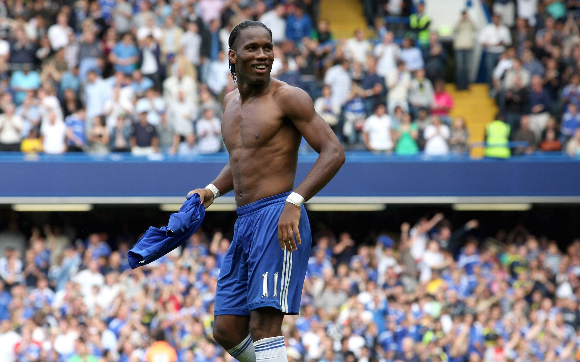 开云体育全站app下载优惠-在2021年季后赛第二轮，库里爆发36分，投中7个三分，带领勇士晋级！